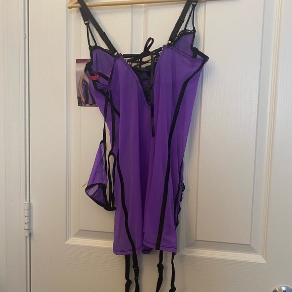 *NEW* Seven ‘til Midnight chemise & thong set - Picture 5 of 6